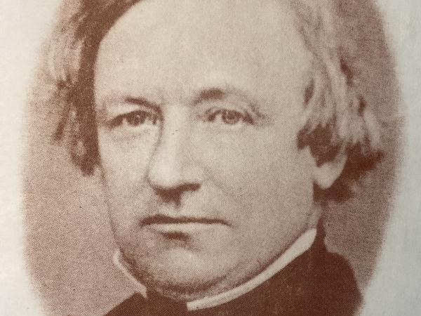 Sepia photo of Robert Hunt