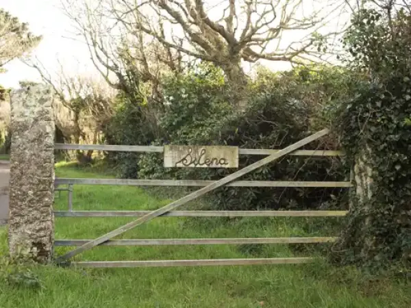 Gateway to fairyland